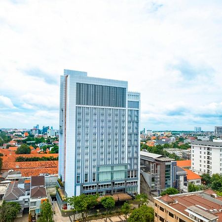 Grand Swiss-Belhotel Darmo Surabaya Exterior foto