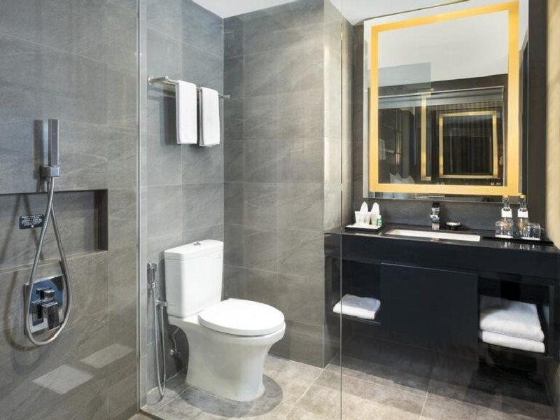 Grand Swiss-Belhotel Darmo Surabaya Exterior foto